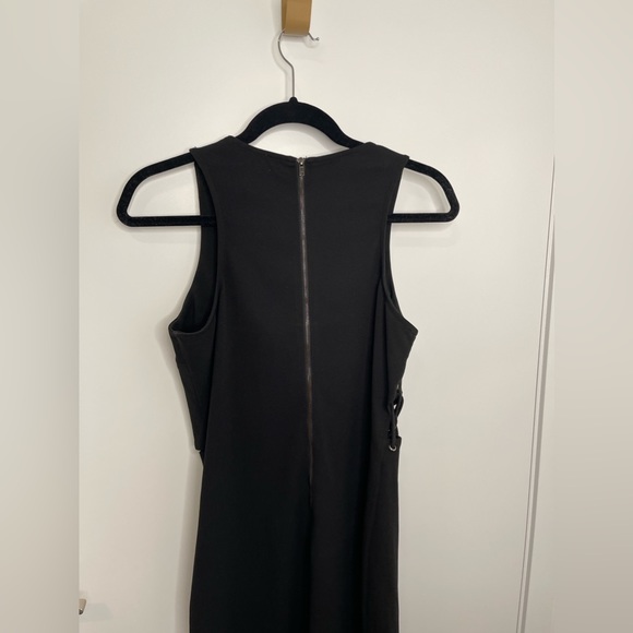 Black Dress - Picture 2 of 6